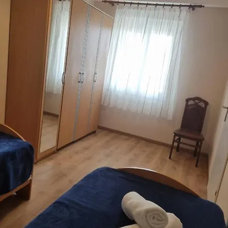Apartments Brozic Krk Town Exterior photo