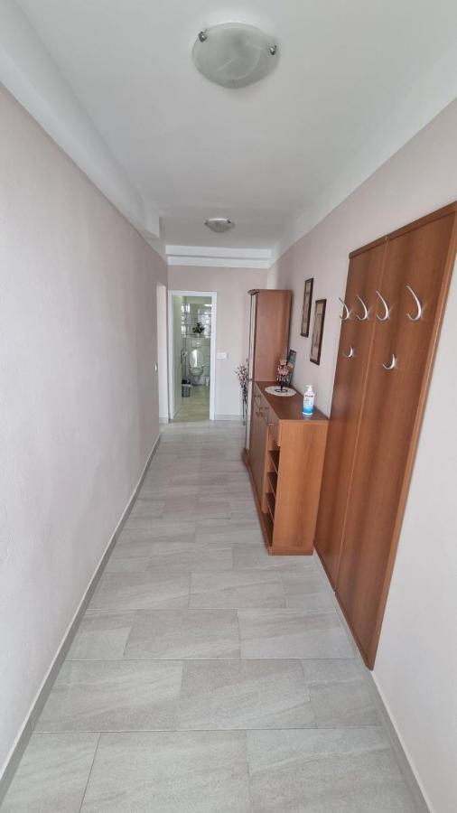 Brozic Apartman Krk Town